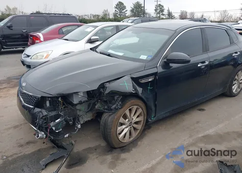 2018 Kia Optima S из США, поврежденный, VIN 5XXGT4L31JG239110